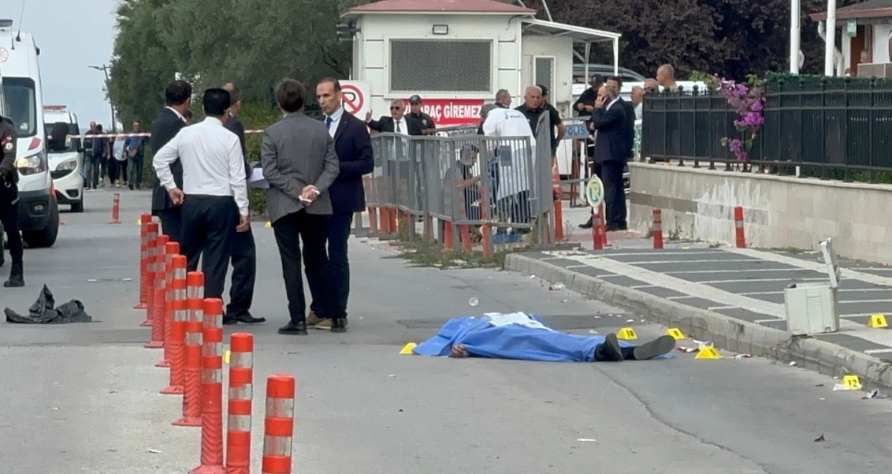 adliyenin kapisinda cinayet islediler VYYx1JHL