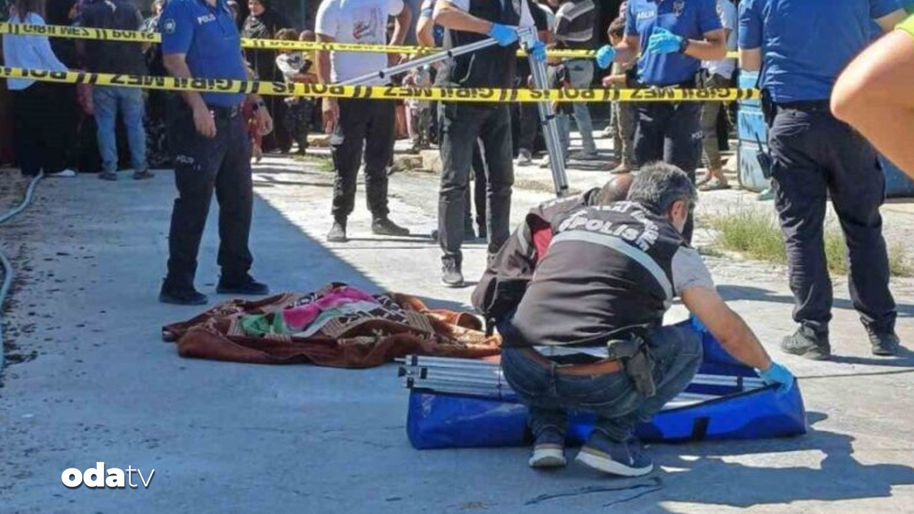 aydinda kaza uc yasindaki cocuk kamyonun altinda kaldi jSsmj8Zd