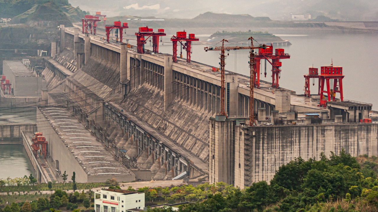 cinin dunyanin donusunu yavaslatan dev yapisi uc bogaz baraji 8N2k3HNg