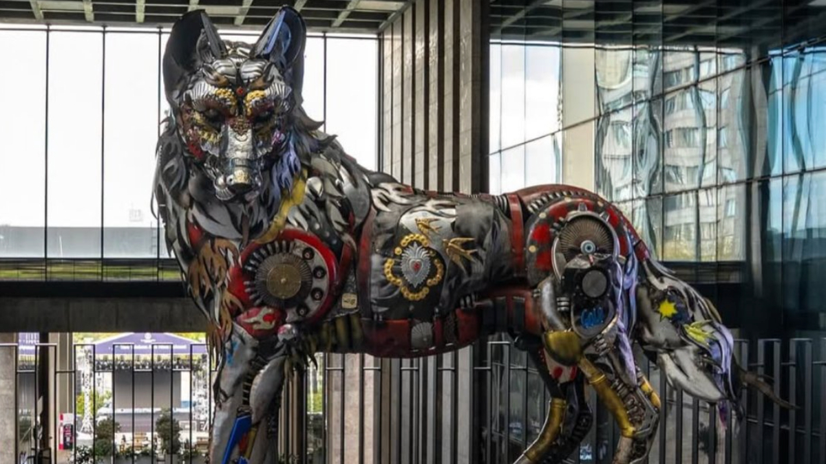 aselsandan bozkurt heykeli ziyarete acildi 5lnvhxmj