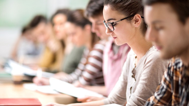 turkiye yurt disindan ogrenci kabul sinavi basladi nkiukTdf.jpg