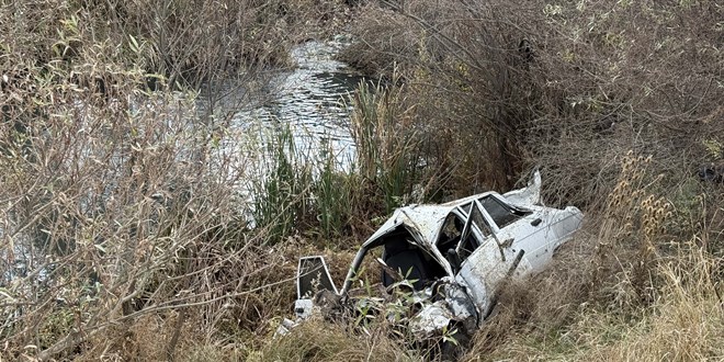 kahramanmarasta kopruden dusen otomobildeki 1 kisi oldu HfUjgqv8.jpg
